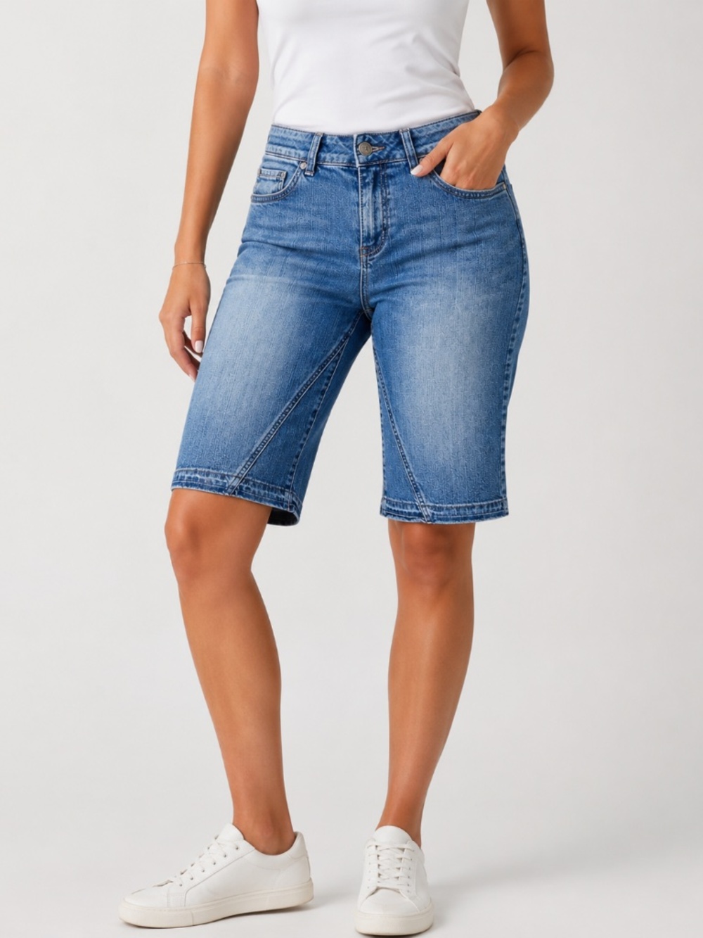 American Rag Cie Size 11 Denim Bermuda Shorts Medium Wash Long Jorts